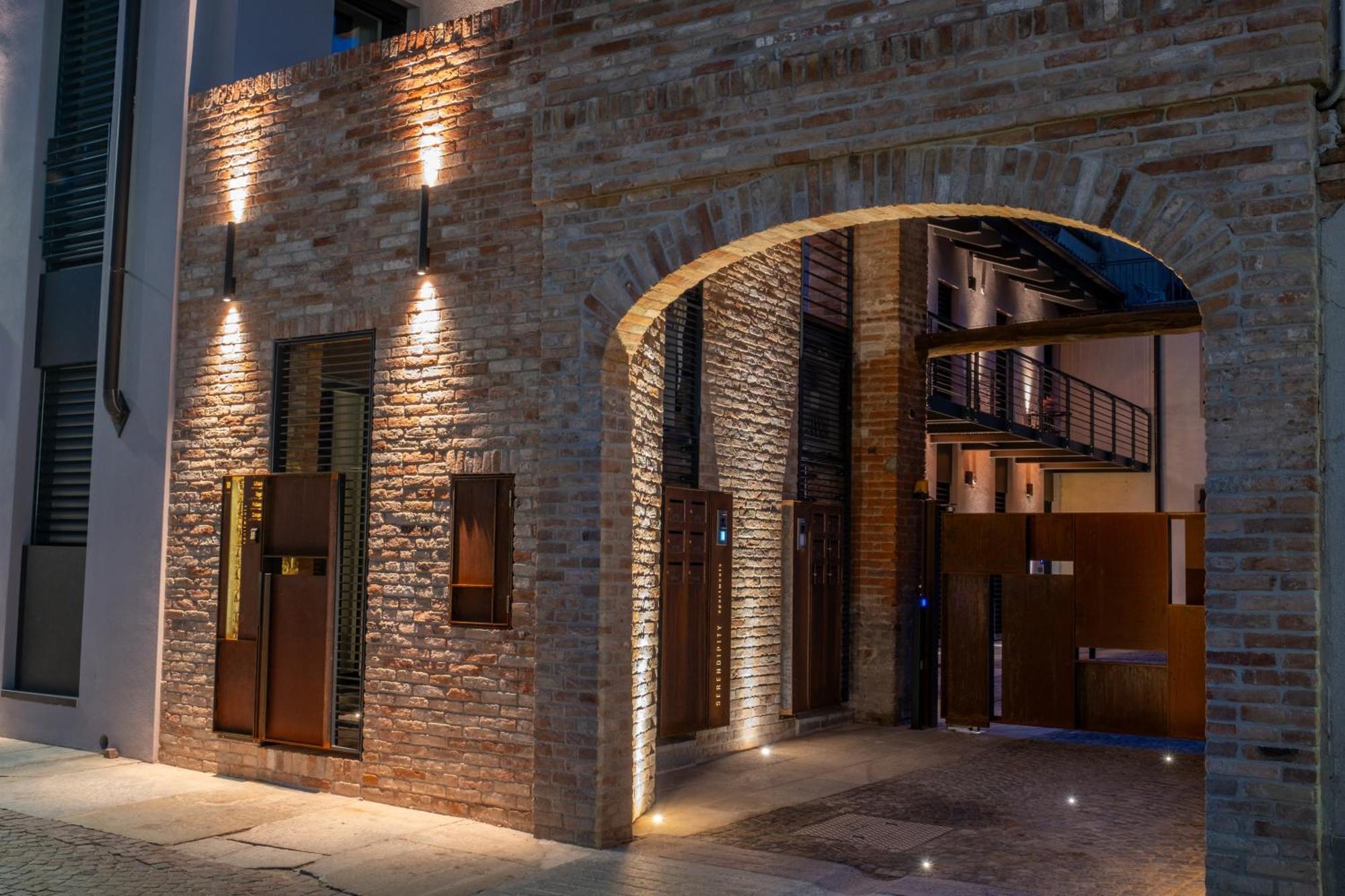 Serendipity Apartments Alba  Ngoại thất bức ảnh